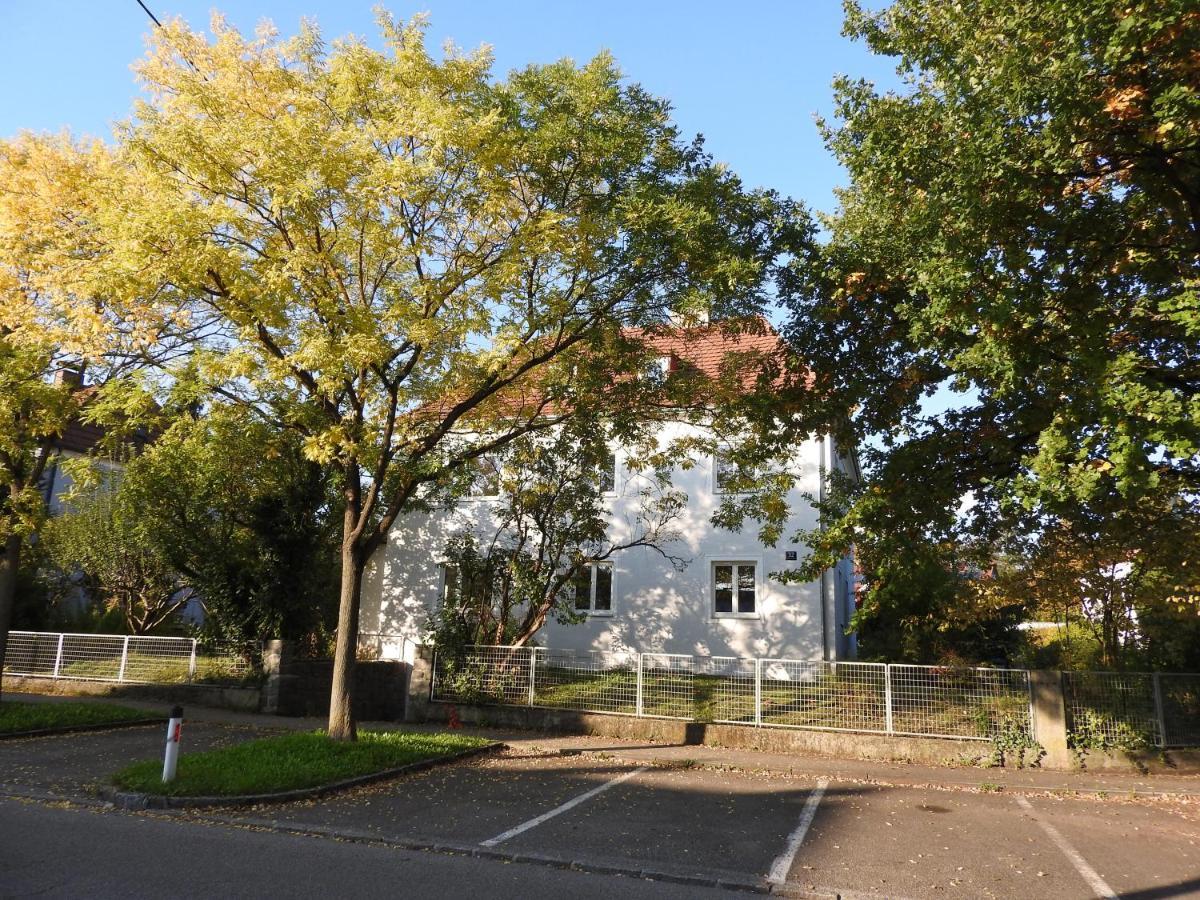 Family Apartment Linz Wohnen Mit Garten Am Fusse Des Poestlingbergs Top Lage Villenviertel Buitenkant foto